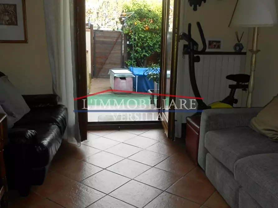 Immagine 22 di Villetta a schiera in vendita  a Pietrasanta