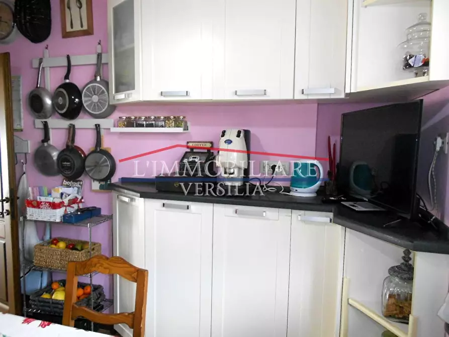 Immagine 62 di Villetta a schiera in vendita  a Pietrasanta