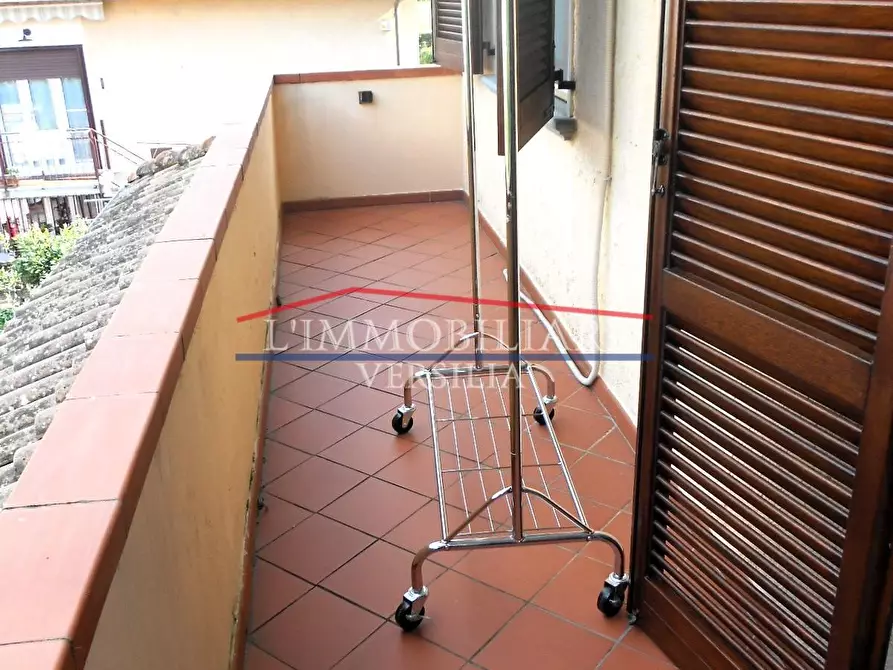 Immagine 37 di Villetta a schiera in vendita  a Pietrasanta