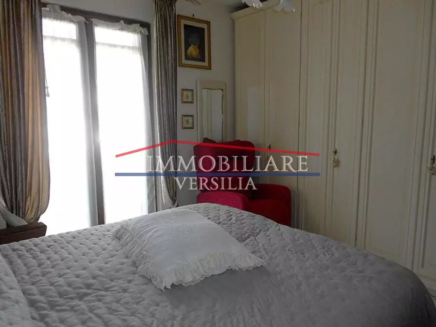 Immagine 39 di Villetta a schiera in vendita  a Pietrasanta