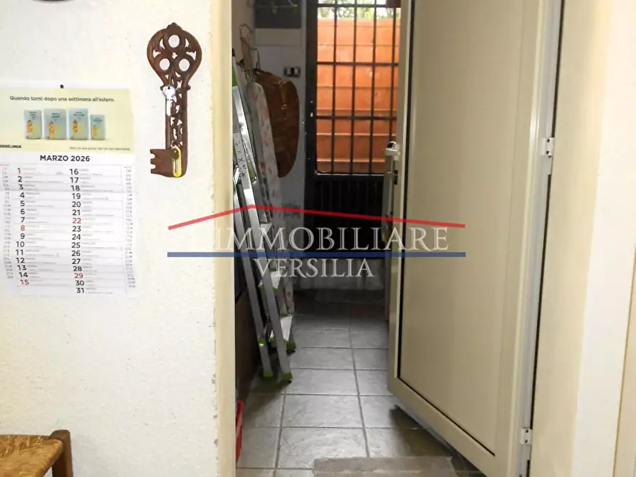 Immagine 88 di Villetta a schiera in vendita  a Pietrasanta