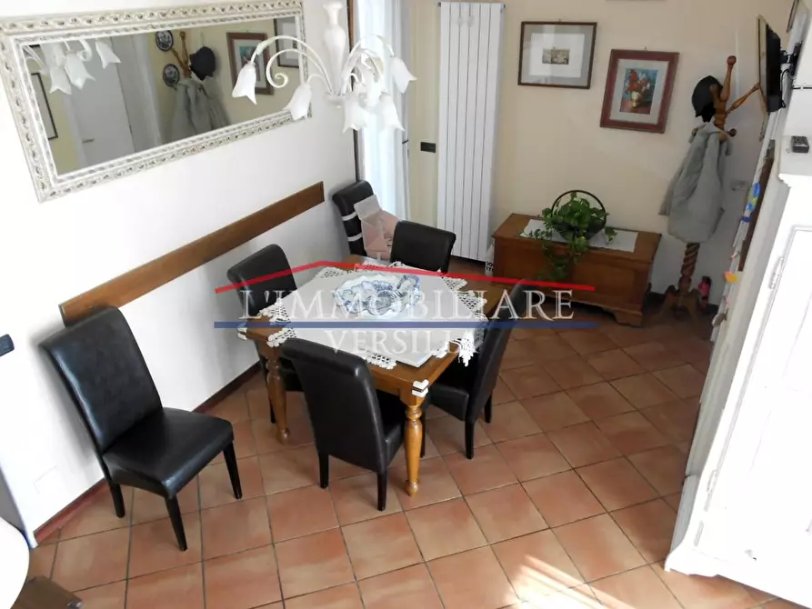 Immagine 13 di Villetta a schiera in vendita  a Pietrasanta