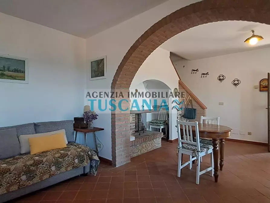 Immagine 17 di Appartamento in vendita  a Casale Marittimo
