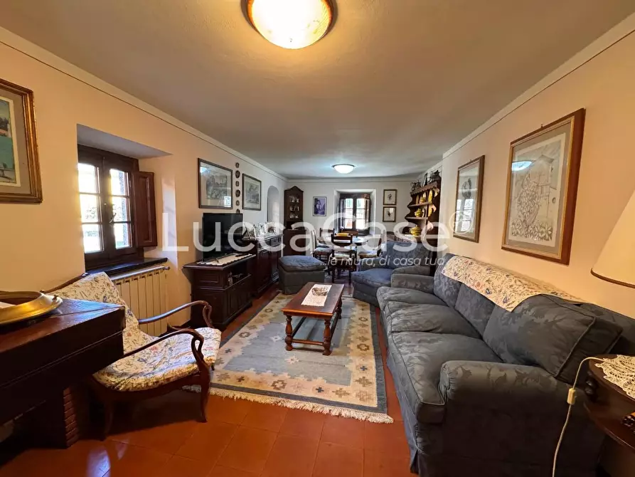 Immagine 6 di Casa semindipendente in vendita  a Borgo A Mozzano