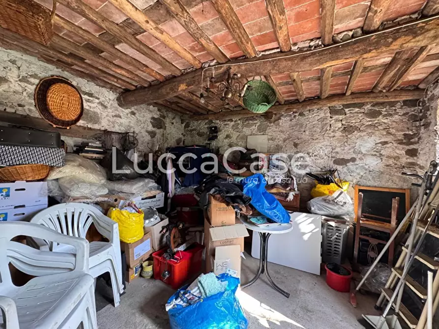 Immagine 33 di Casa semindipendente in vendita  a Borgo A Mozzano