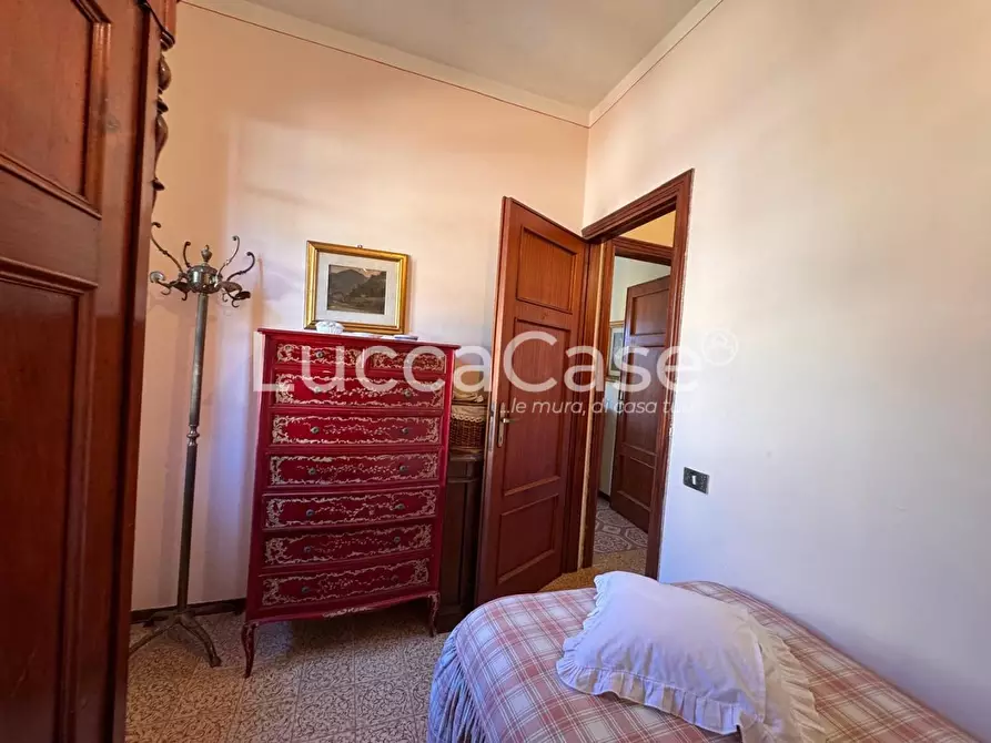 Immagine 17 di Casa semindipendente in vendita  a Borgo A Mozzano