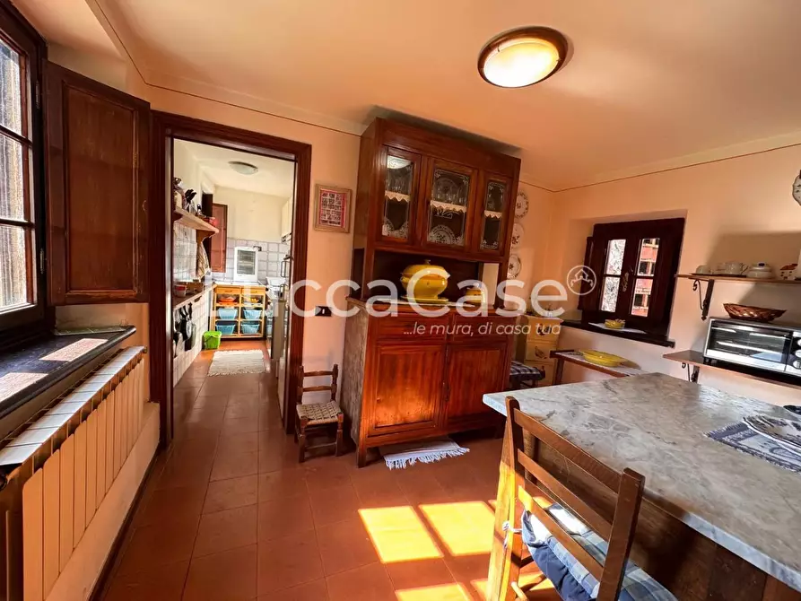 Immagine 12 di Casa semindipendente in vendita  a Borgo A Mozzano