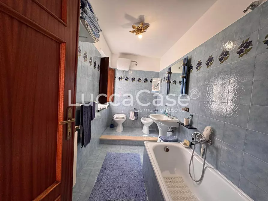 Immagine 24 di Casa semindipendente in vendita  a Borgo A Mozzano