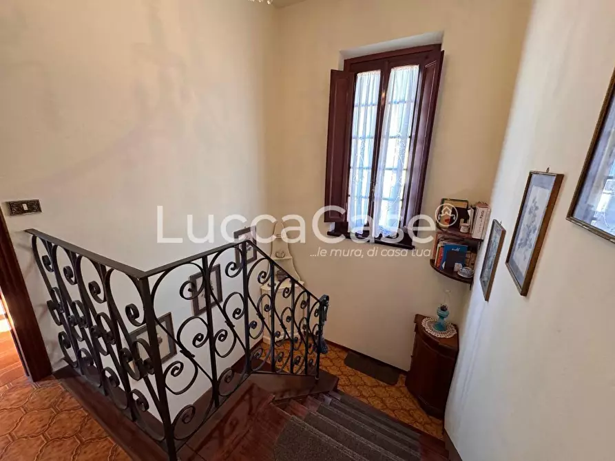 Immagine 14 di Casa semindipendente in vendita  a Borgo A Mozzano