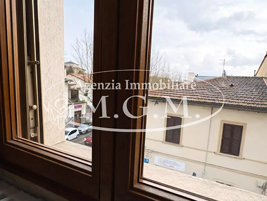 Immagine 11 di Appartamento in vendita  a Pontedera