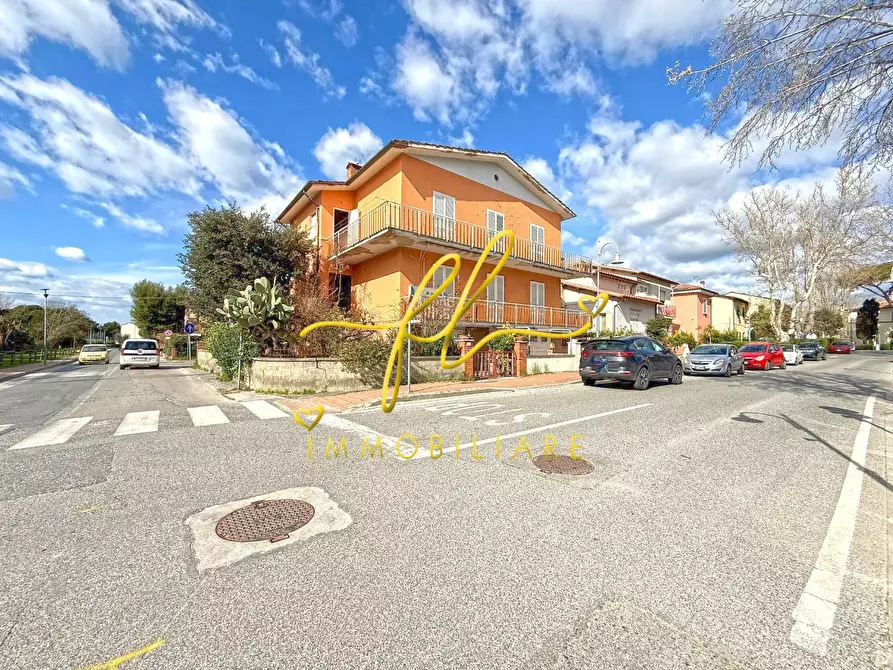 Immagine 35 di Appartamento in vendita  a Rosignano Marittimo