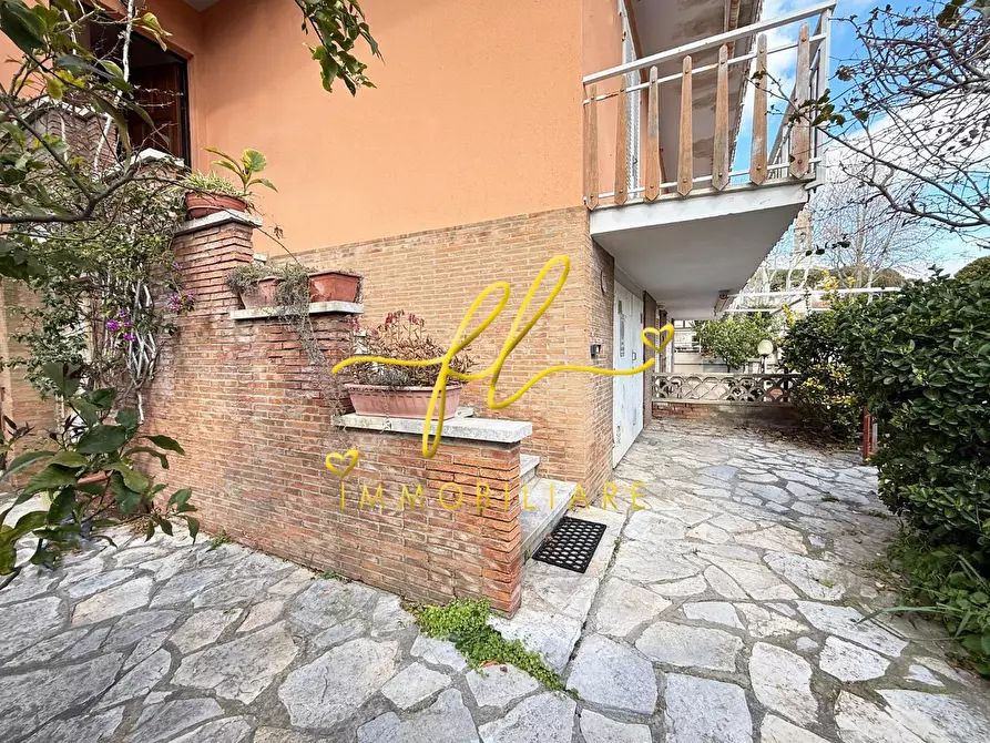 Immagine 40 di Appartamento in vendita  a Rosignano Marittimo