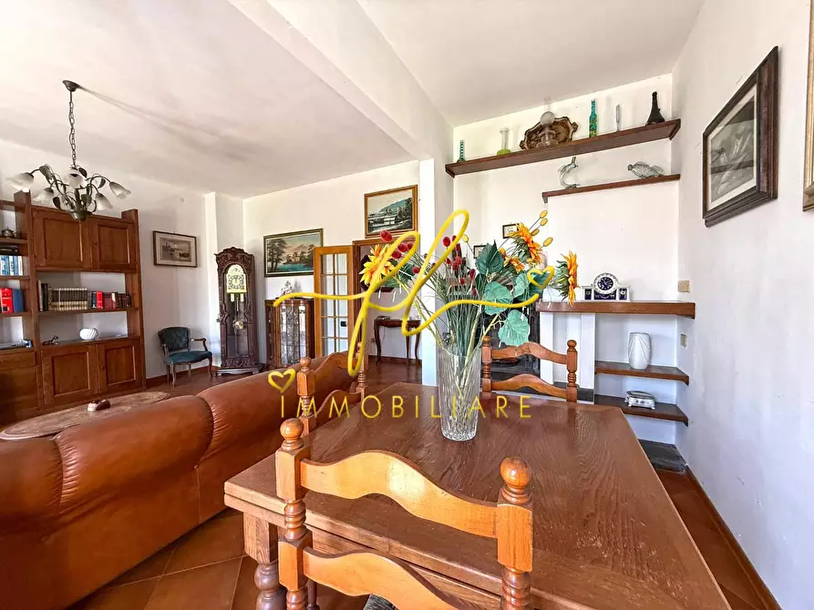 Immagine 13 di Appartamento in vendita  a Rosignano Marittimo