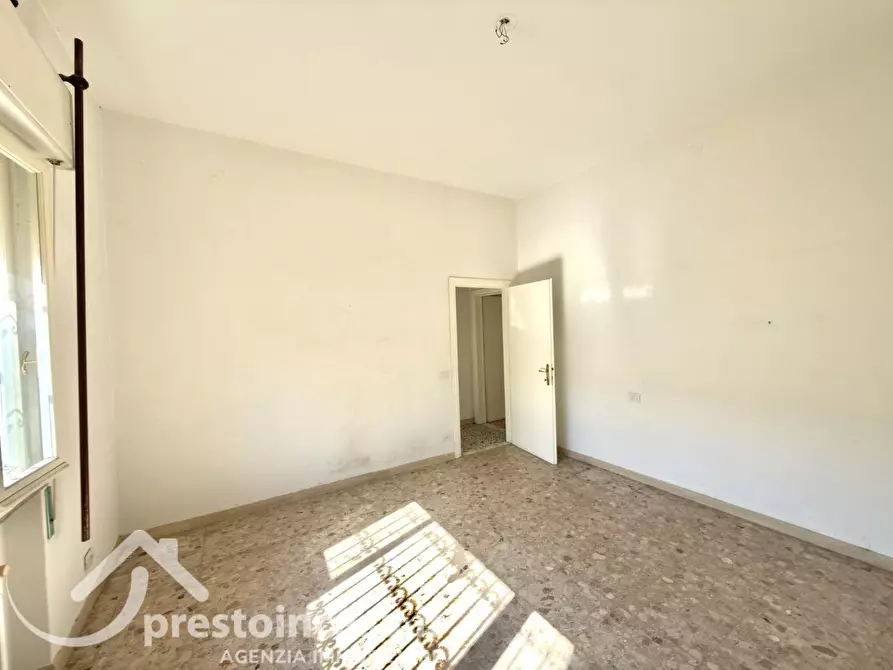 Immagine 15 di Appartamento in vendita  a Viareggio