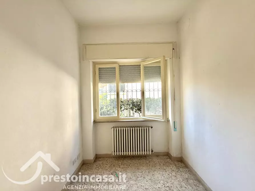 Immagine 17 di Appartamento in vendita  a Viareggio