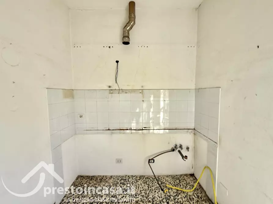 Immagine 6 di Appartamento in vendita  a Viareggio