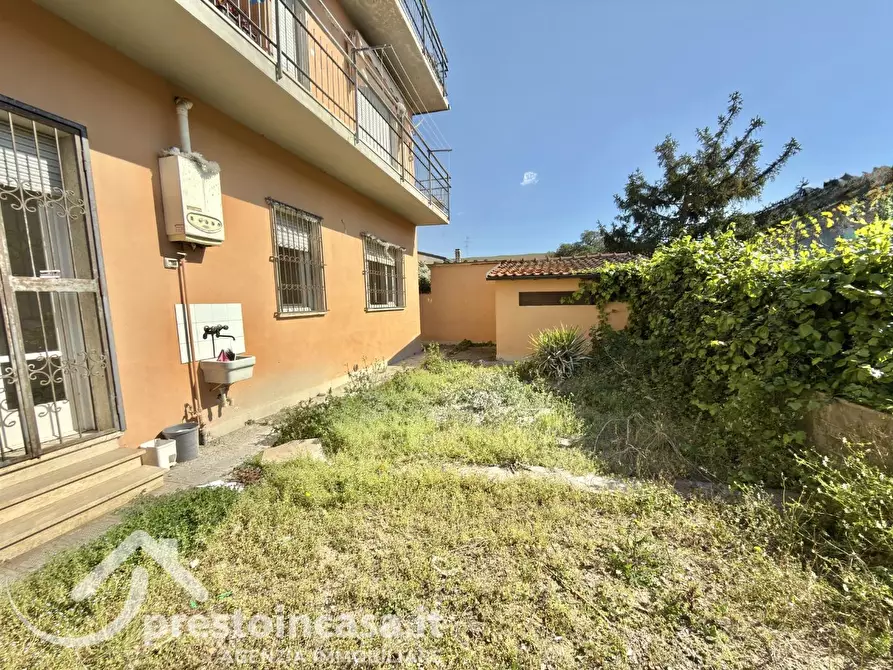 Immagine 9 di Appartamento in vendita  a Viareggio