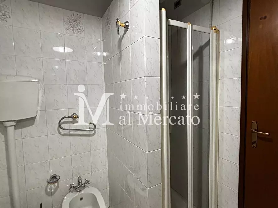 Immagine 9 di Appartamento in vendita  a Viareggio