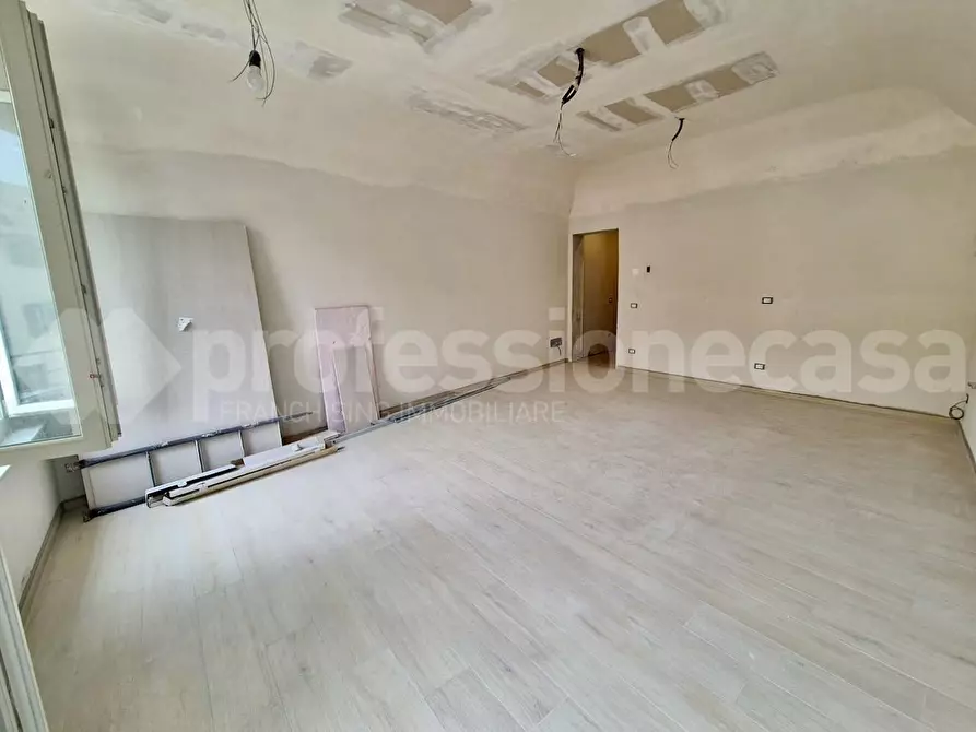 Immagine 13 di Appartamento in vendita  a Pisa