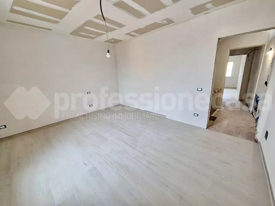 Immagine 4 di Appartamento in vendita  a Pisa