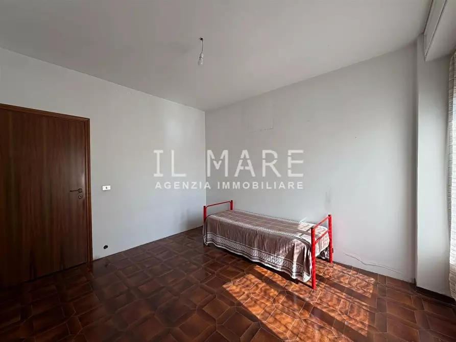 Immagine 16 di Appartamento in vendita  a Massa