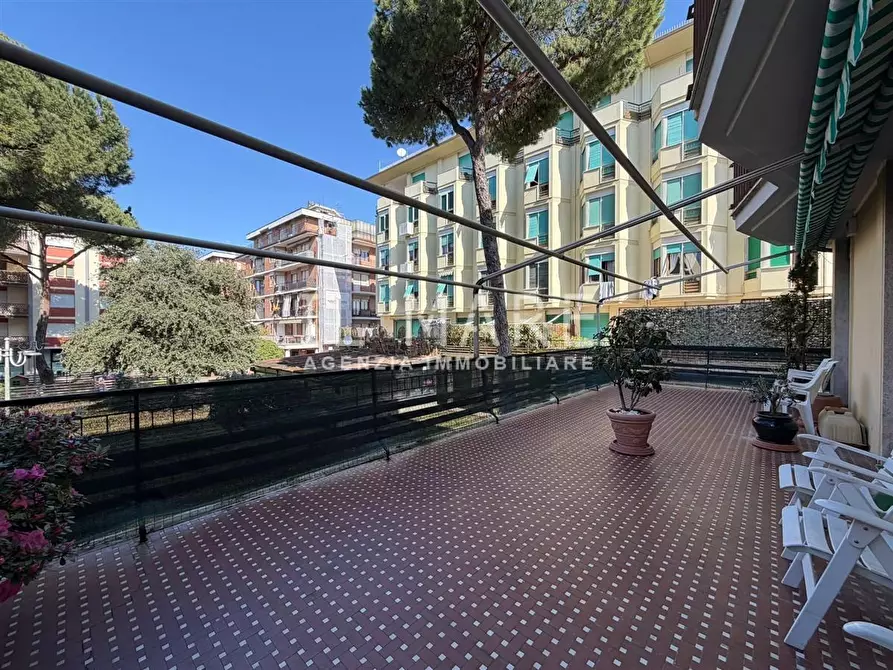 Immagine 3 di Appartamento in vendita  a Massa