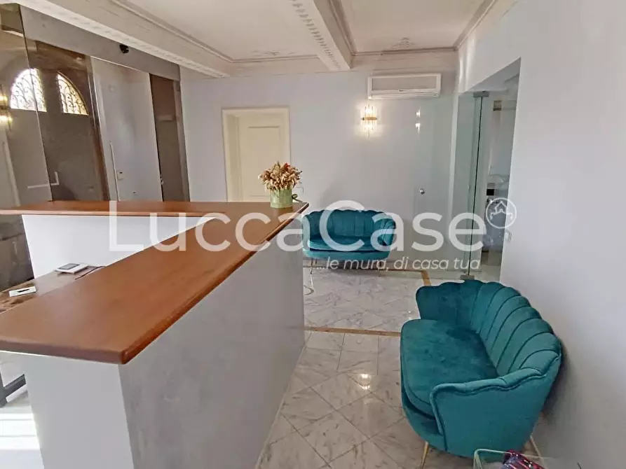 Immagine 5 di Ufficio in affitto  a Lucca