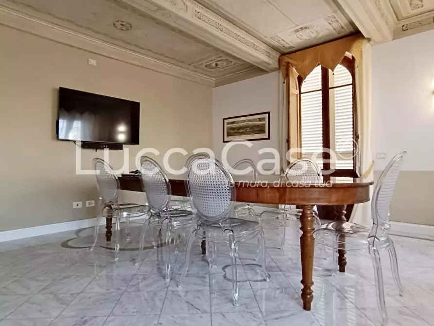Immagine 2 di Ufficio in affitto  a Lucca
