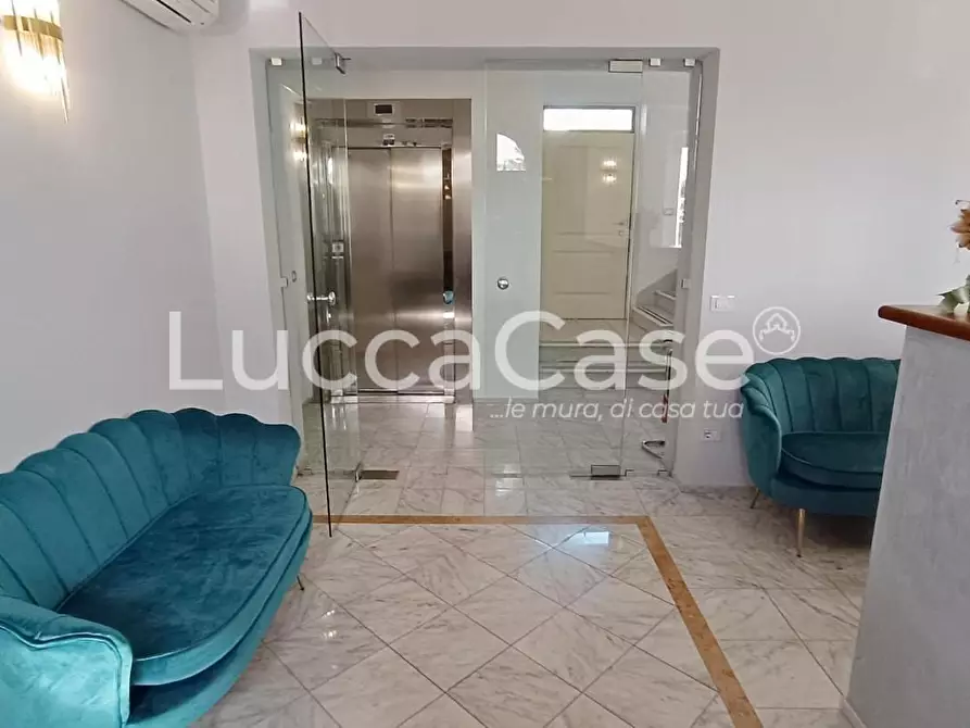 Immagine 6 di Ufficio in affitto  a Lucca