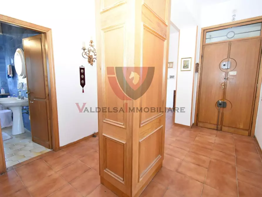 Immagine 30 di Appartamento in vendita  a Colle Di Val D'elsa