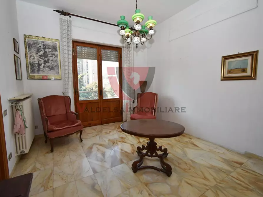 Immagine 10 di Appartamento in vendita  a Colle Di Val D'elsa