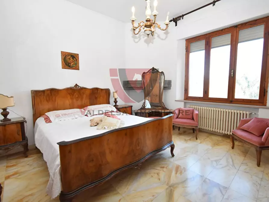 Immagine 22 di Appartamento in vendita  a Colle Di Val D'elsa