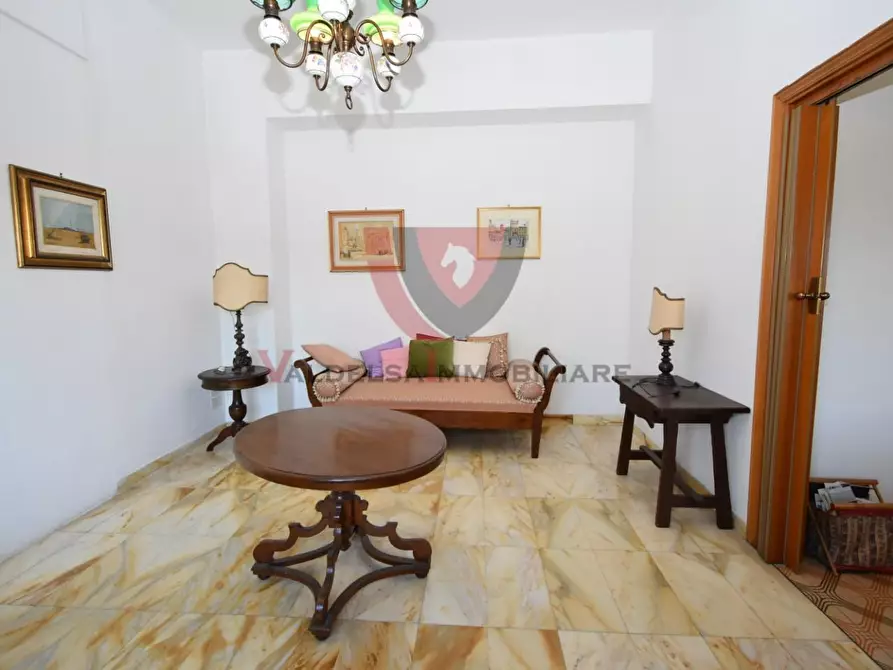 Immagine 11 di Appartamento in vendita  a Colle Di Val D'elsa