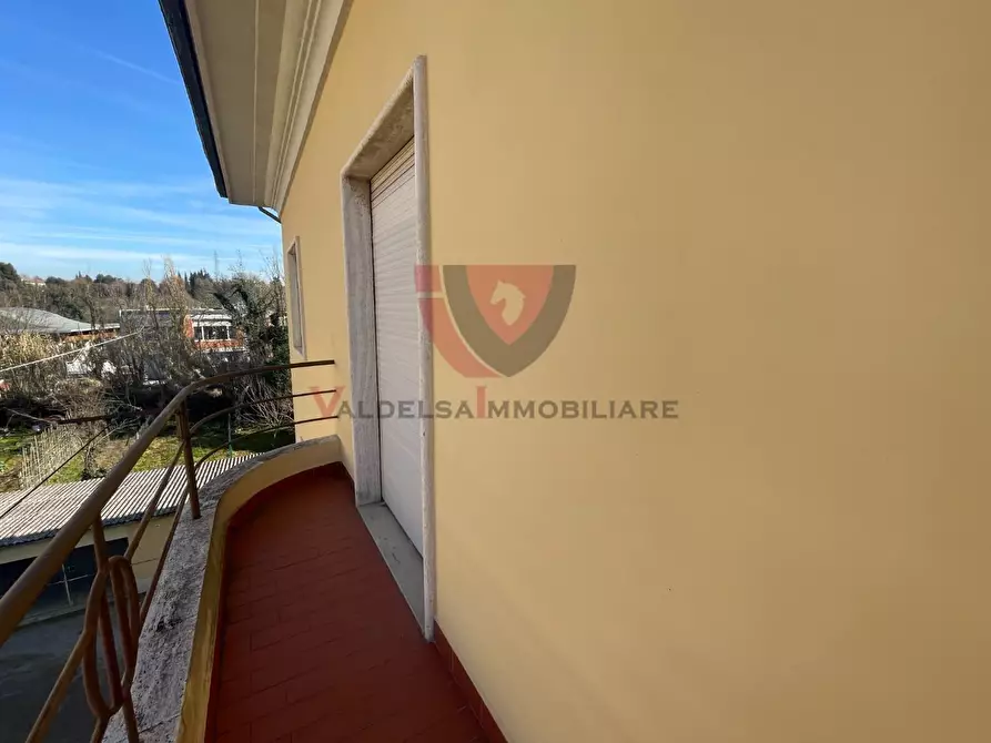 Immagine 2 di Appartamento in vendita  a Colle Di Val D'elsa