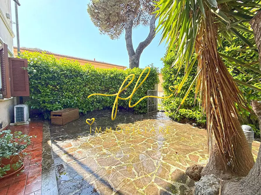 Immagine 22 di Appartamento in vendita  a Rosignano Marittimo