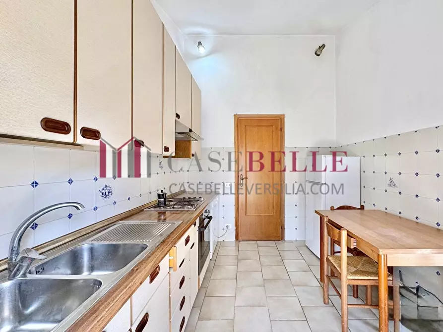 Immagine 7 di Appartamento in affitto  a Camaiore