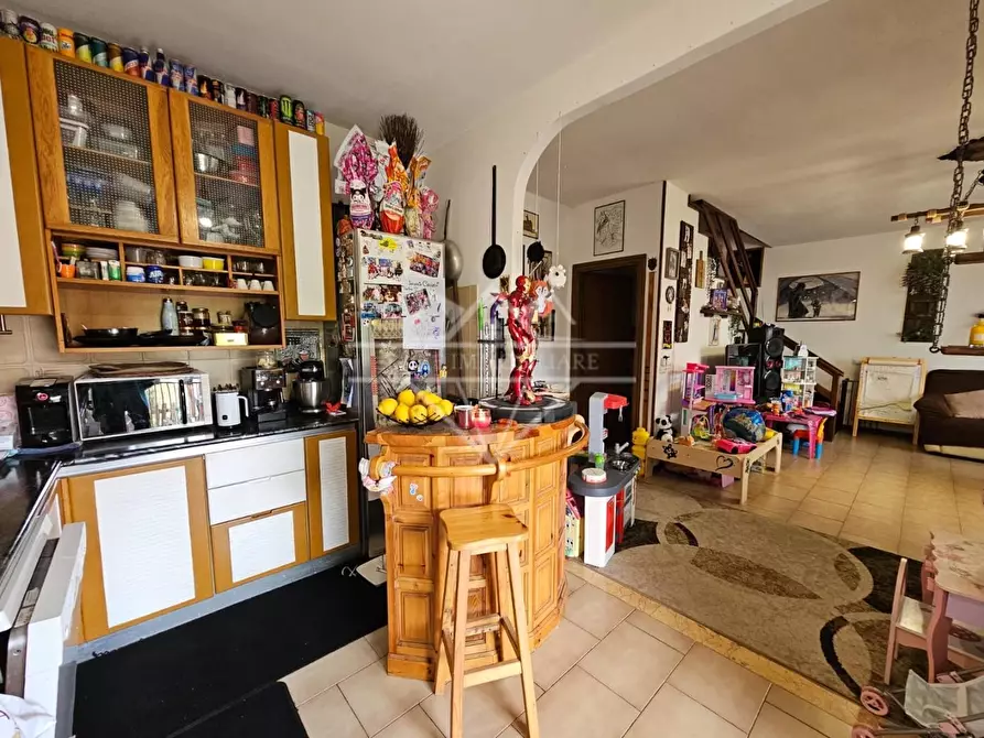 Immagine 7 di Appartamento in vendita  a Carrara