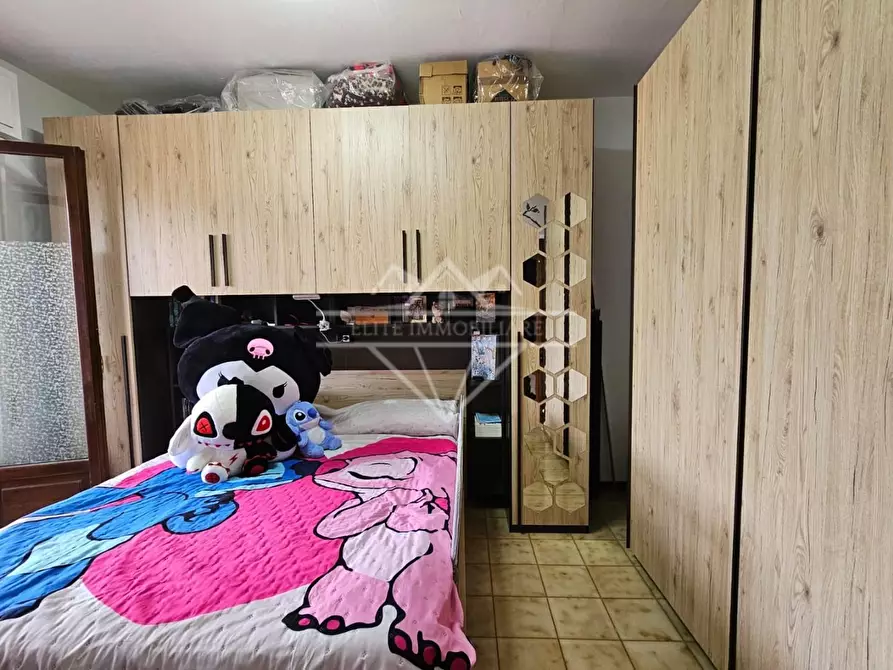 Immagine 11 di Appartamento in vendita  a Carrara