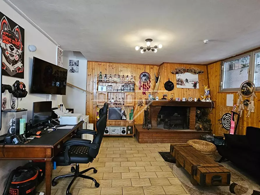 Immagine 18 di Appartamento in vendita  a Carrara