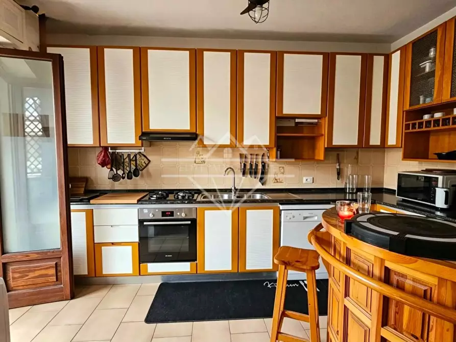 Immagine 4 di Villetta a schiera in vendita  a Carrara