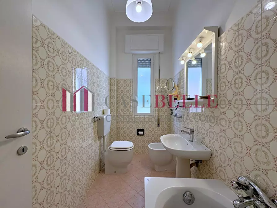 Immagine 18 di Appartamento in affitto  a Camaiore