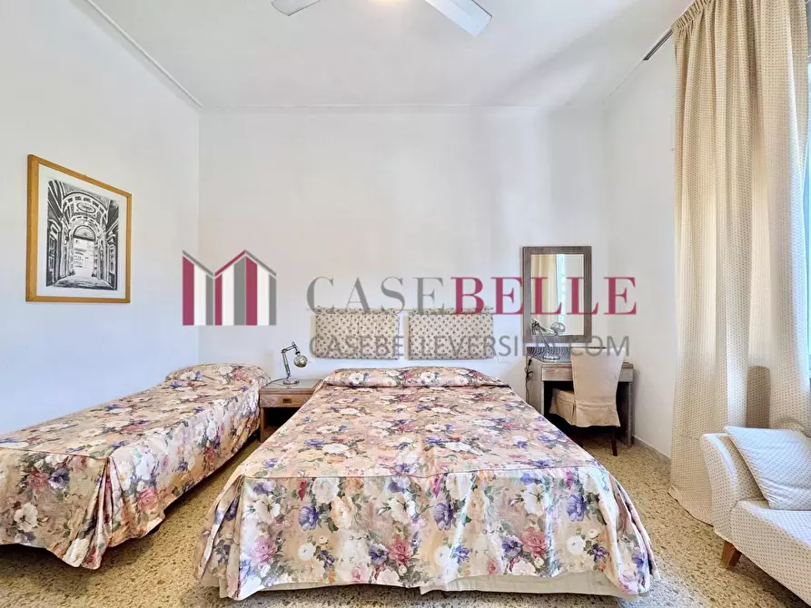 Immagine 11 di Appartamento in affitto  a Camaiore