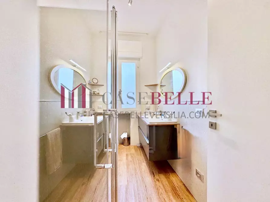 Immagine 13 di Appartamento in affitto  a Camaiore