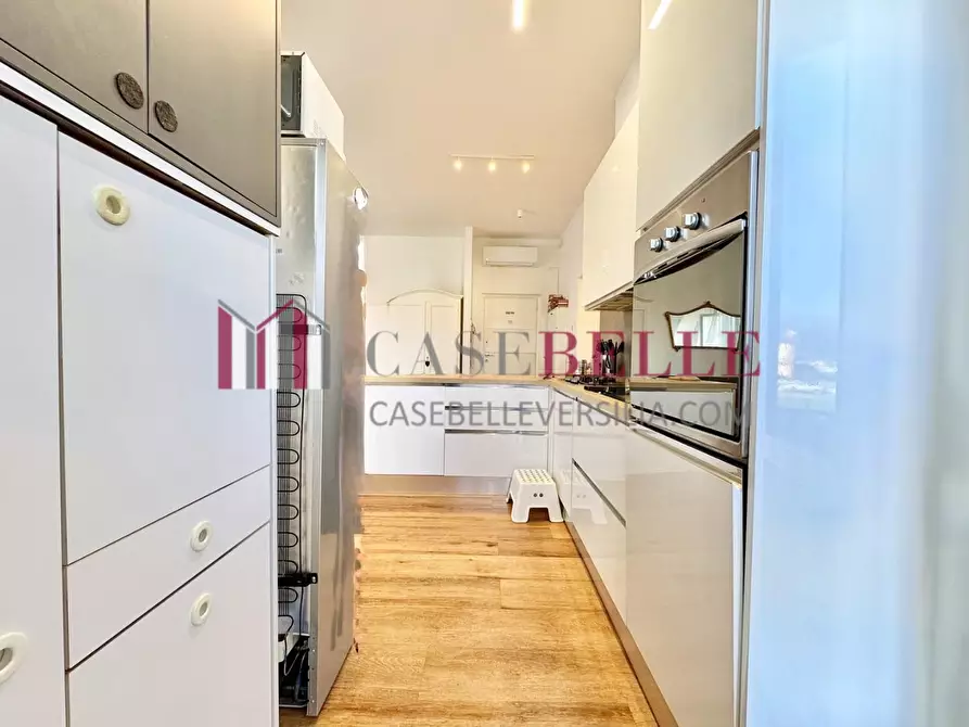 Immagine 8 di Appartamento in affitto  a Camaiore