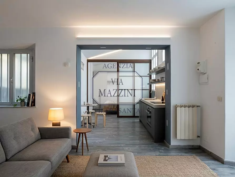 Immagine 13 di Loft/Open space in vendita  a Pietrasanta