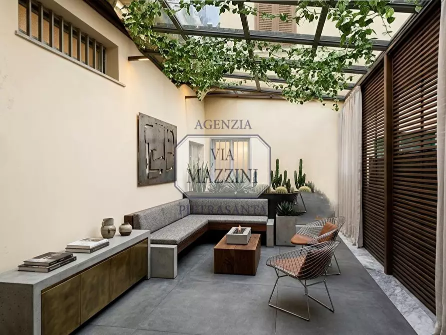 Immagine 21 di Loft/Open space in vendita  a Pietrasanta