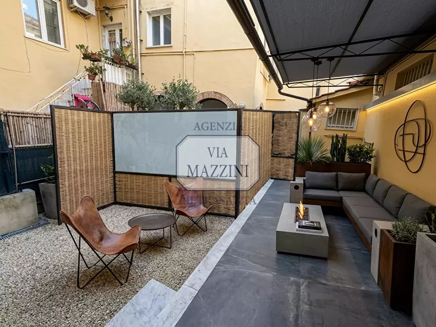 Immagine 20 di Loft/Open space in vendita  a Pietrasanta