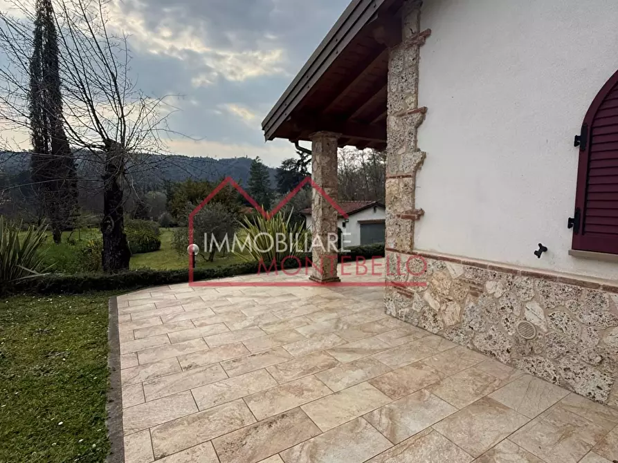 Immagine 11 di Rustico / casale in vendita  a Camaiore