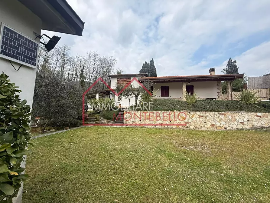 Immagine 7 di Rustico / casale in vendita  a Camaiore