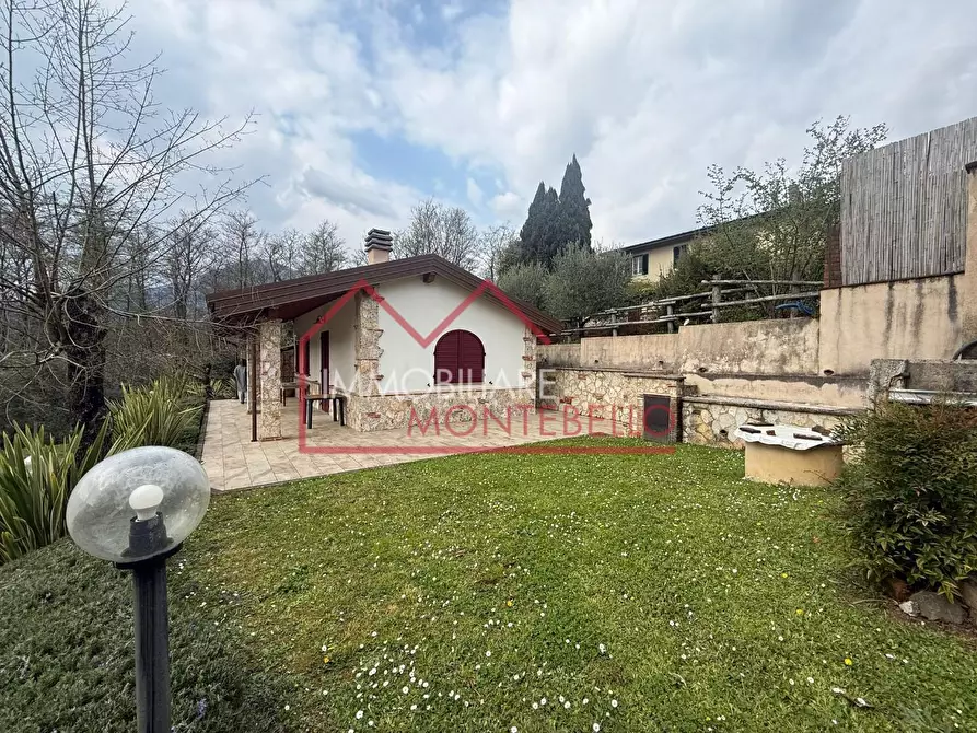 Immagine 8 di Rustico / casale in vendita  a Camaiore